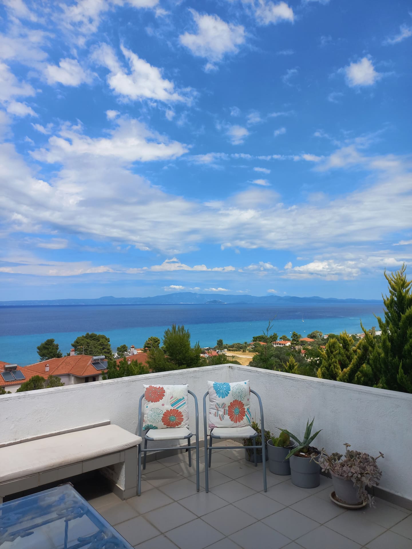Terrace with a view over the Aegean at Blue Horizon